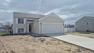 1481 Lee Ann Avenue, Defiance, OH 43512