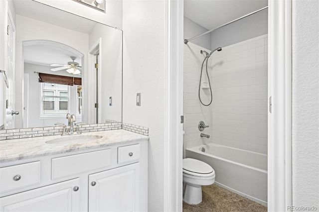 6697 S Forest Way E, Centennial, CO 80121
