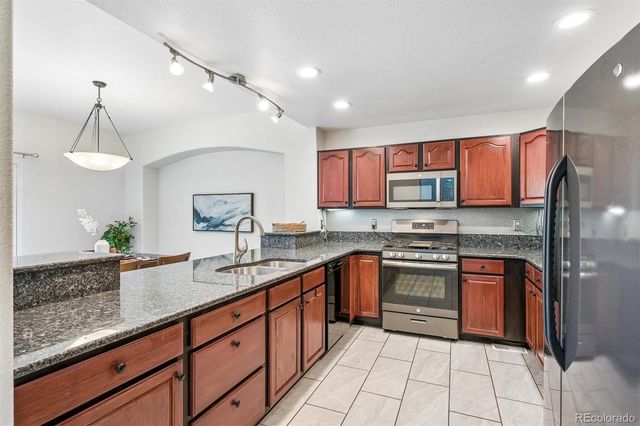 6697 S Forest Way E, Centennial, CO 80121
