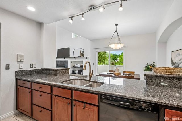 6697 S Forest Way E, Centennial, CO 80121