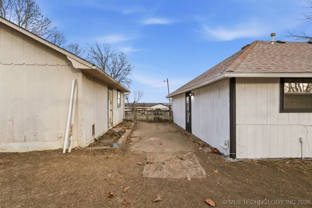 147 E Dale Street, Drumright, OK 74030