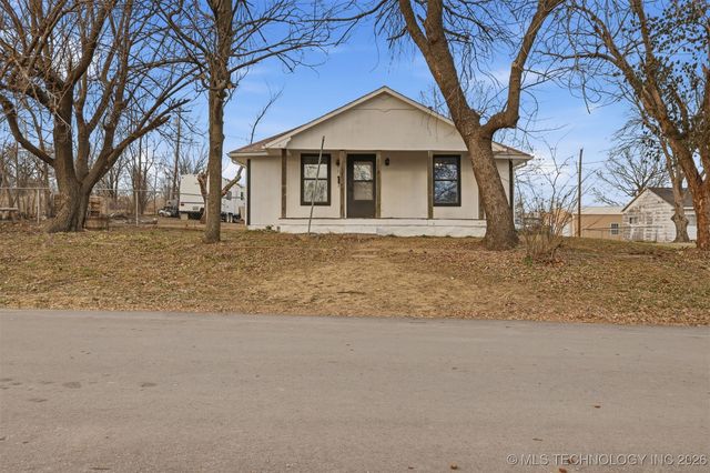 147 E Dale Street, Drumright, OK 74030