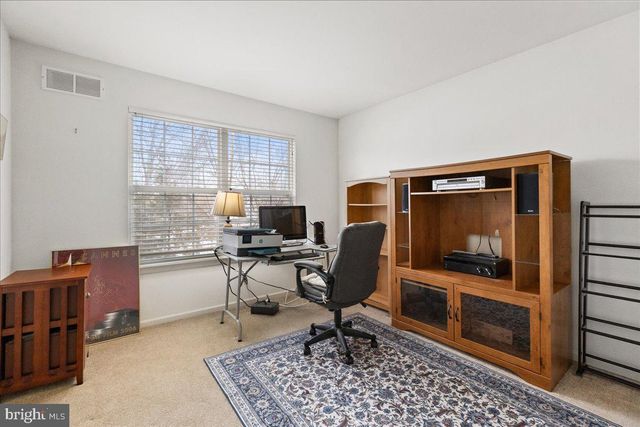 23 SUNDEW DR, Trenton, NJ 08638