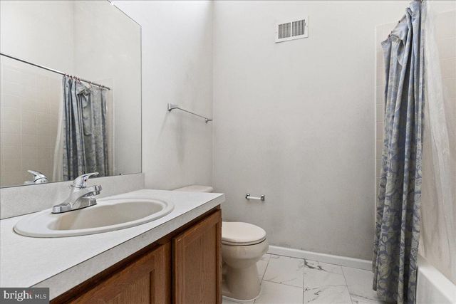 23 SUNDEW DR, Trenton, NJ 08638