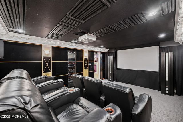 28 Pond View Circle, Barnegat, NJ 08005