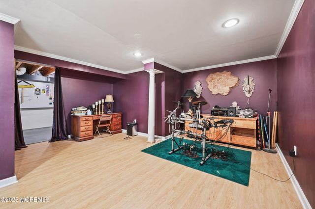 28 Pond View Circle, Barnegat, NJ 08005