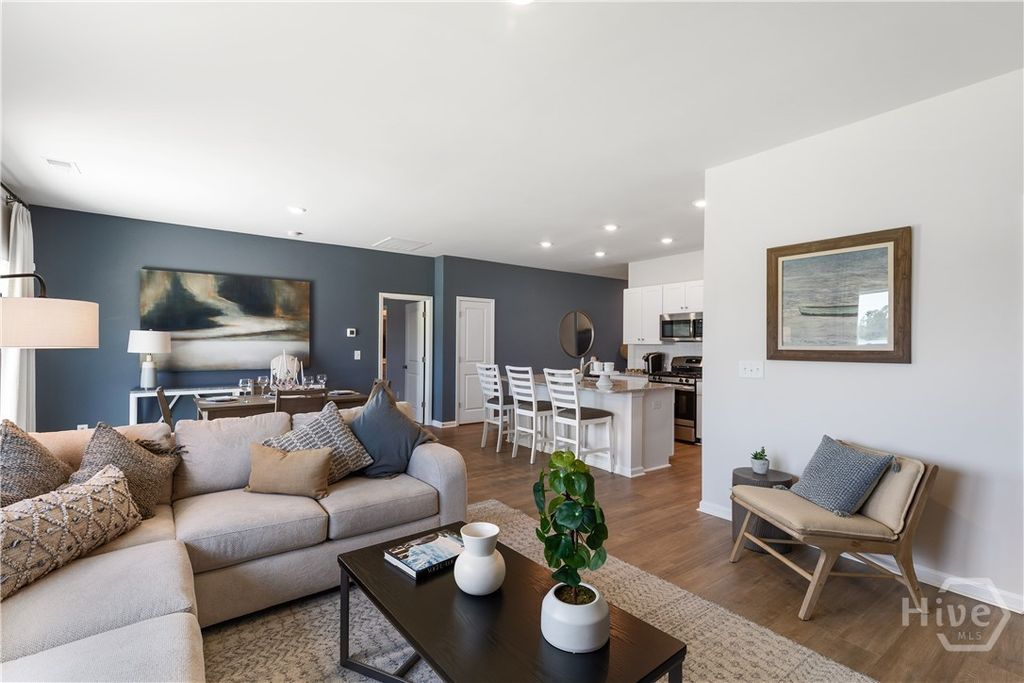Image 2 of property listing at 170 Geranium Way, Savannah, GA 31302