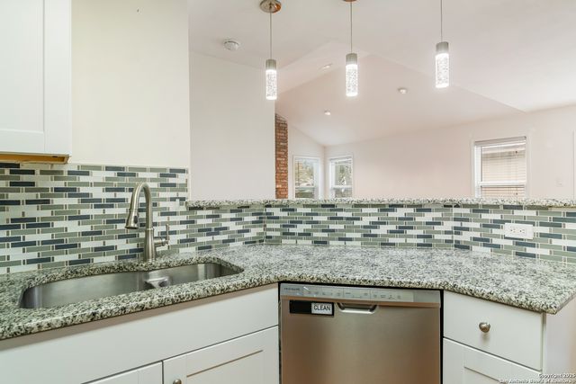 7326 Weybridge, San Antonio, TX 78250