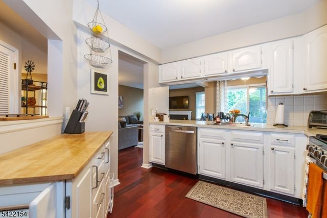 117 Quartz Ln 117, Paterson City, NJ 07501