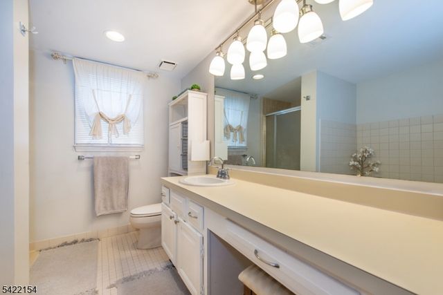 117 Quartz Ln 117, Paterson City, NJ 07501