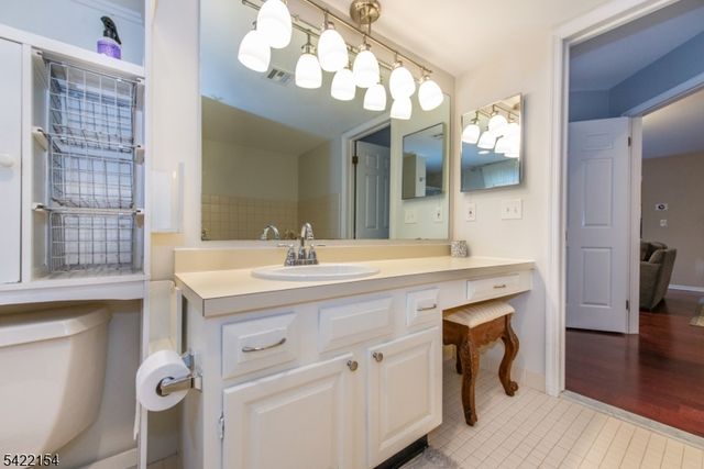 117 Quartz Ln 117, Paterson City, NJ 07501