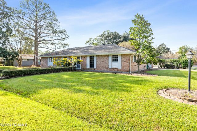 227 Meadow Lane, Lafayette, LA 70506