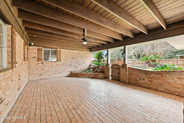 227 Meadow Lane, Lafayette, LA 70506