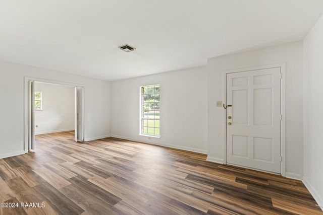 227 Meadow Lane, Lafayette, LA 70506