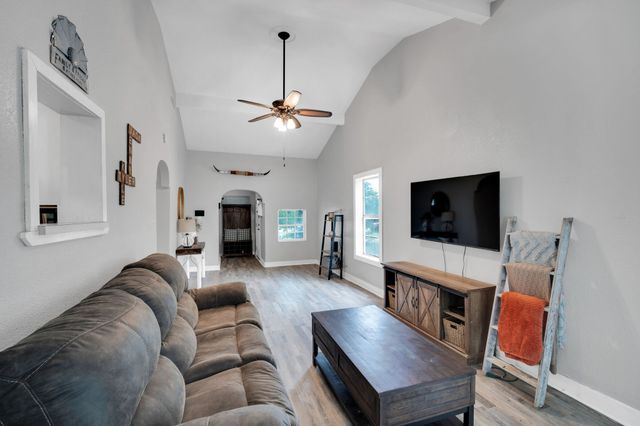 3629 E Fm 4, Cleburne, TX 76031