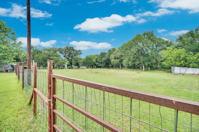 3629 E Fm 4, Cleburne, TX 76031