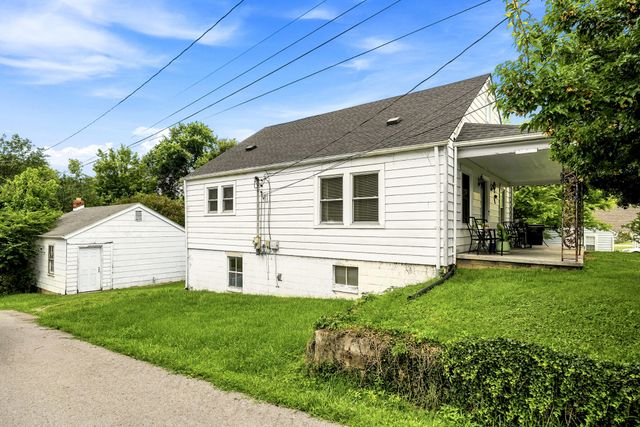 229 Wagoner St, Sparta, TN 38583
