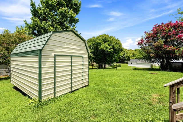 229 Wagoner St, Sparta, TN 38583