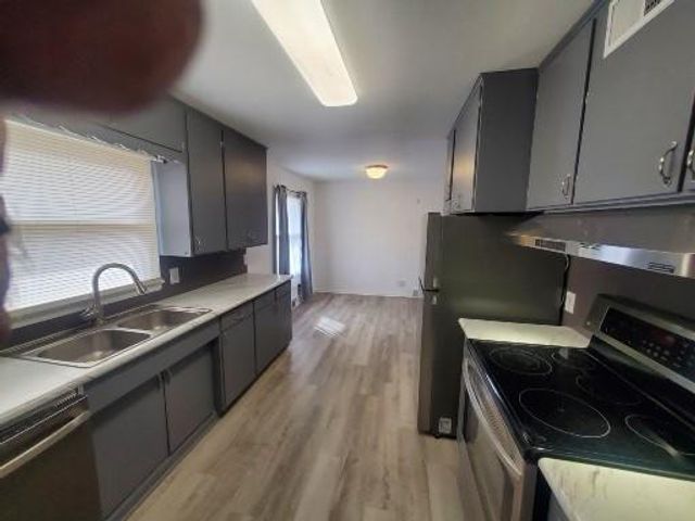 601 E Swan Street, Lacygne, KS 66040