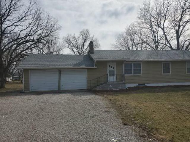 601 E Swan Street, Lacygne, KS 66040