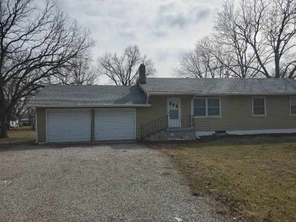601 E Swan Street, Lacygne, KS 66040