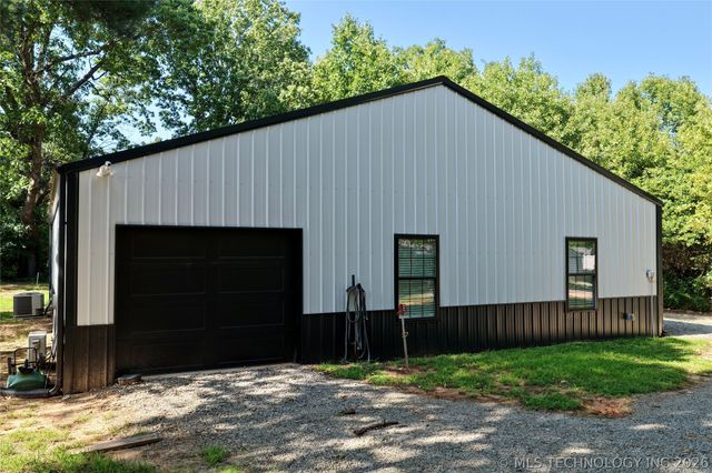 15 Elm, Eufaula, OK 74432