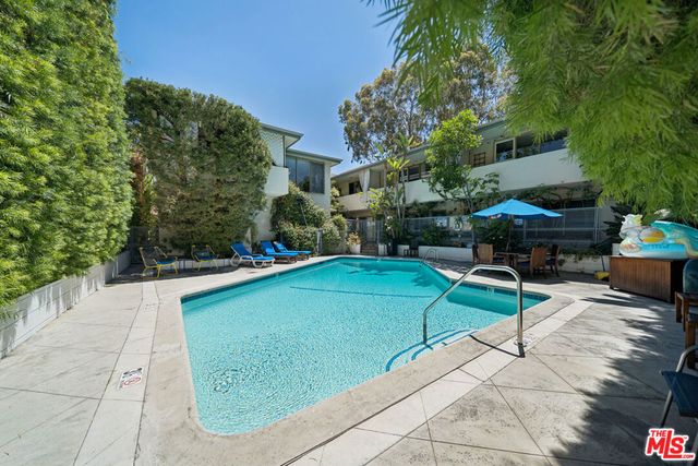 1520 N Hayworth Avenue 4, Los Angeles, CA 90046