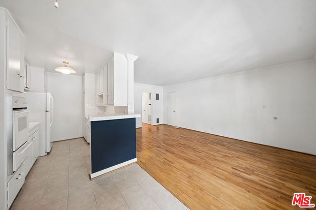 1520 N Hayworth Avenue 4, Los Angeles, CA 90046