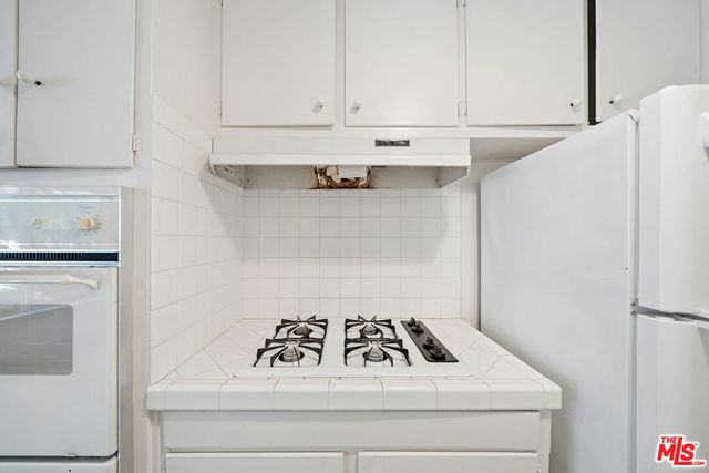 1520 N Hayworth Avenue 4, Los Angeles, CA 90046