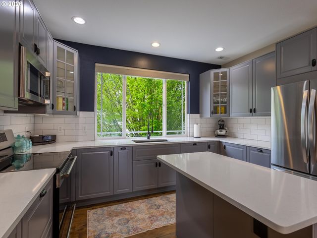 8718 Ne 17TH St, Vancouver, WA 98664