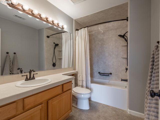 8718 Ne 17TH St, Vancouver, WA 98664