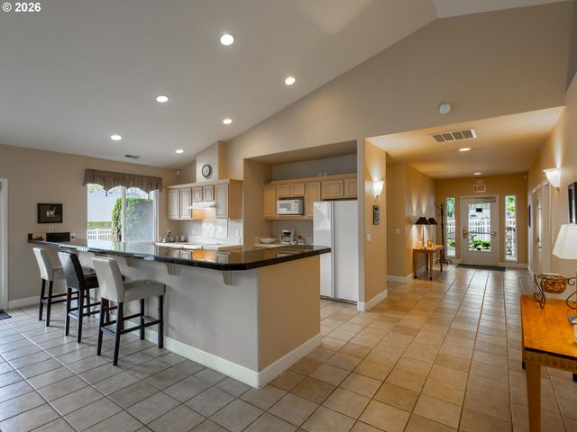 8718 Ne 17TH St, Vancouver, WA 98664