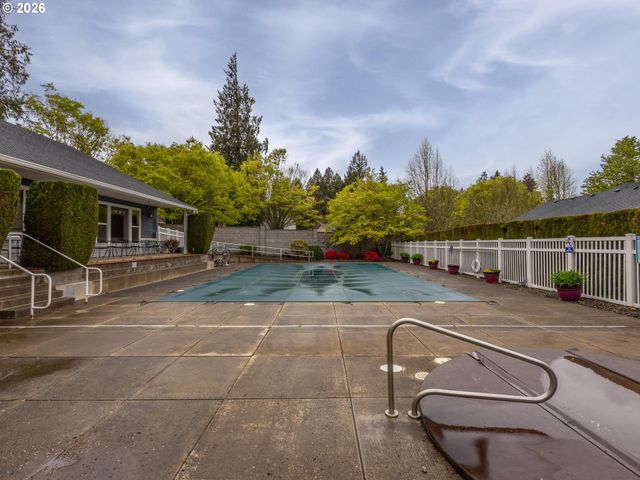 8718 Ne 17TH St, Vancouver, WA 98664