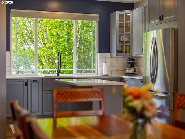 8718 Ne 17TH St, Vancouver, WA 98664