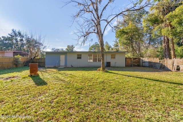 8843 DARLINGTON Drive, Jacksonville, FL 32208