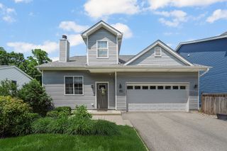 228 Juneway Terrace, Lake Bluff, IL 60044