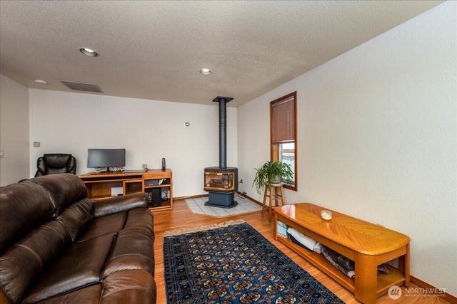 1218 SE Wickie Place, Tumwater, WA 98501