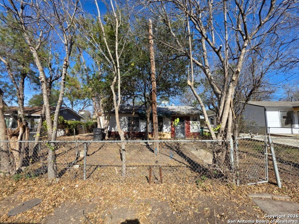 3111 Kiowa, San Antonio, TX 78211