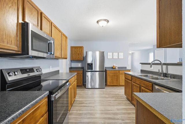 195 Farmington Drive, Harvest, AL 35749