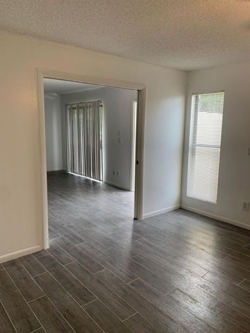 645 Executive Center Drive R202, West Palm Beach, FL 33401