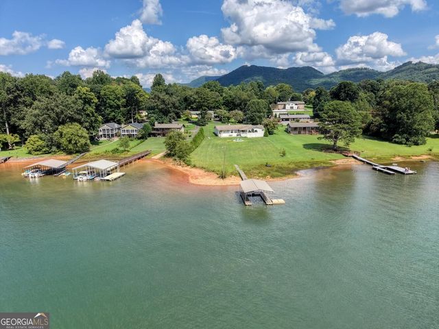 787 Hiawassee Estates Drive, Hiawassee, GA 30546