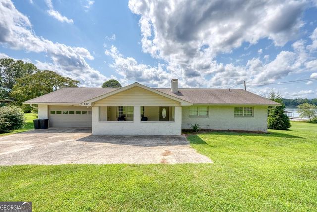 787 Hiawassee Estates Drive, Hiawassee, GA 30546