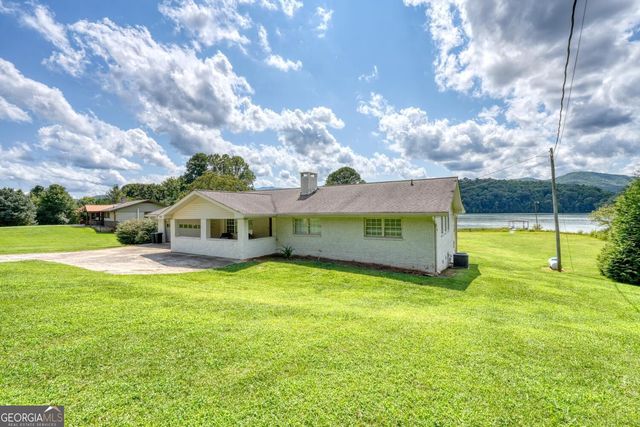 787 Hiawassee Estates Drive, Hiawassee, GA 30546