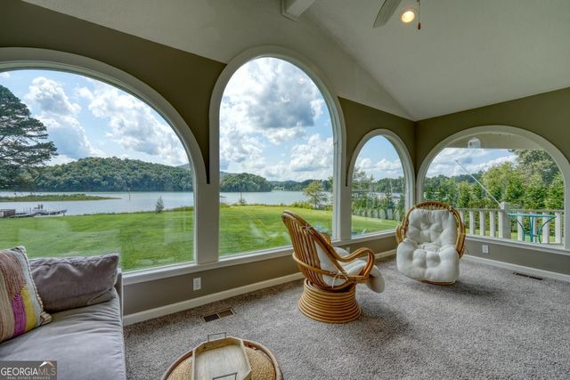 787 Hiawassee Estates Drive, Hiawassee, GA 30546