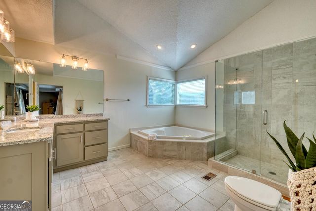 787 Hiawassee Estates Drive, Hiawassee, GA 30546