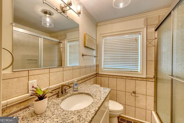 787 Hiawassee Estates Drive, Hiawassee, GA 30546
