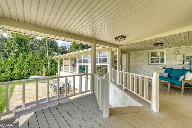 787 Hiawassee Estates Drive, Hiawassee, GA 30546