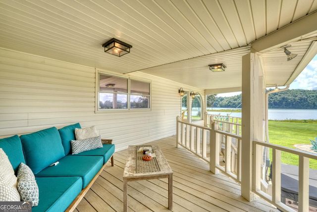 787 Hiawassee Estates Drive, Hiawassee, GA 30546