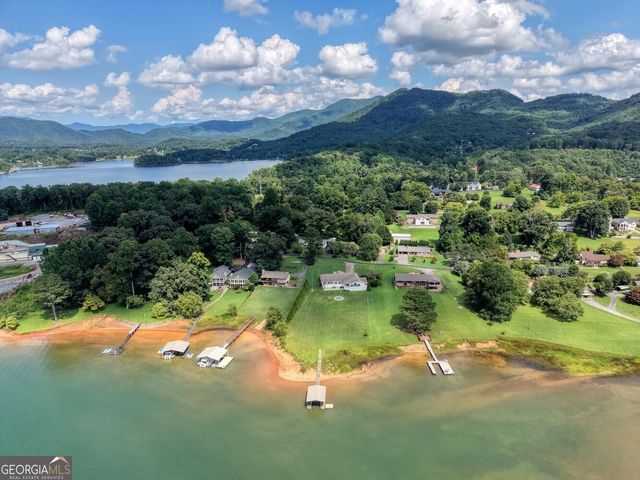 787 Hiawassee Estates Drive, Hiawassee, GA 30546