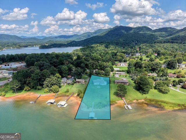787 Hiawassee Estates Drive, Hiawassee, GA 30546
